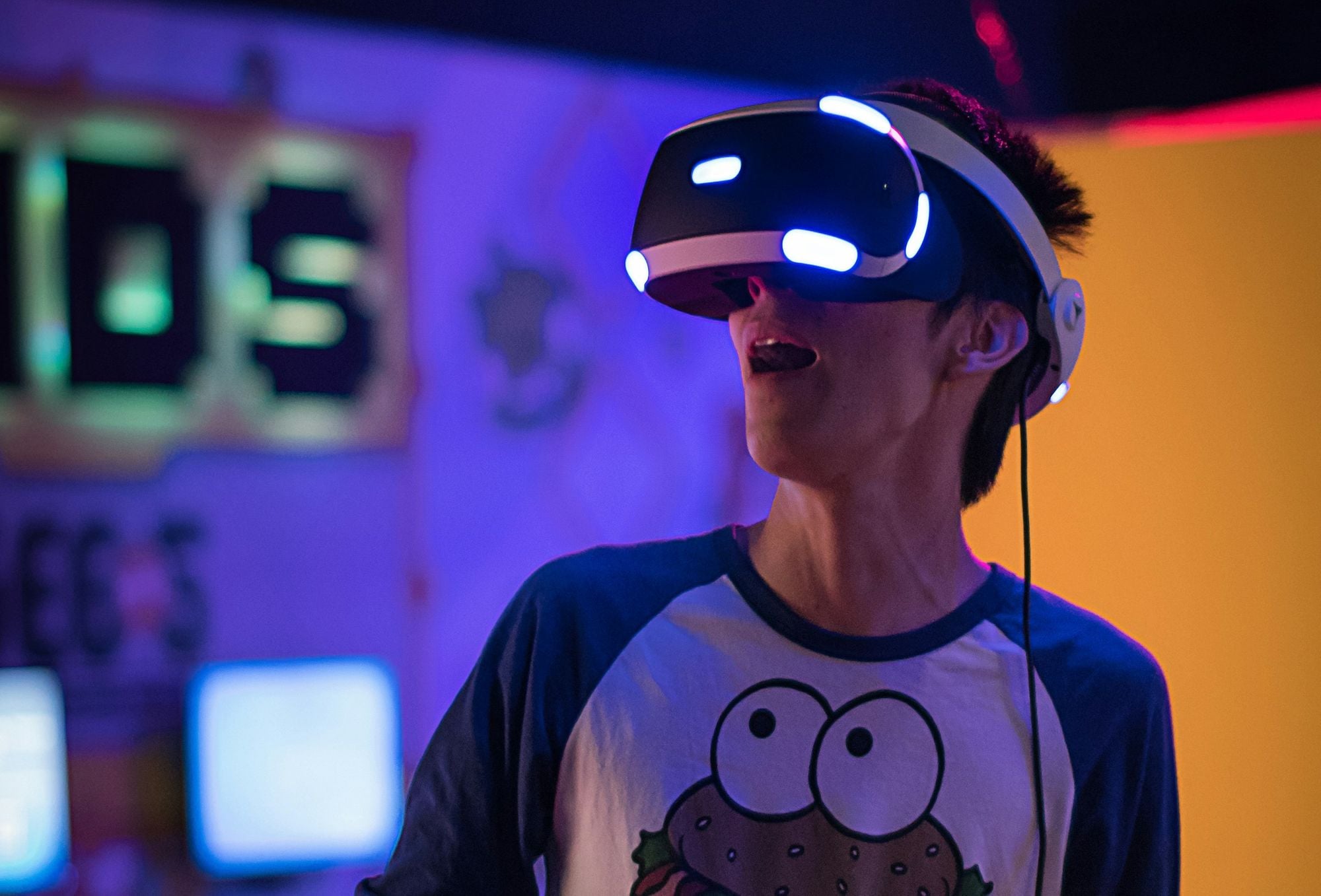 Another City Hall Employee Charged for Corruption, Allegedly Using Earthquake Funds to Buy VR Headsets