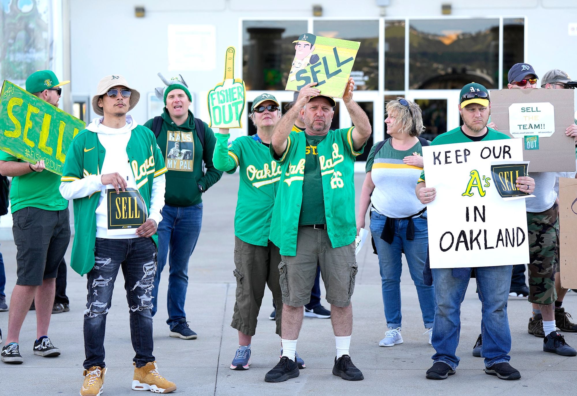 Las Vegas Mayor Comes Out Swinging Against the Idea of the A’s Moving to Vegas