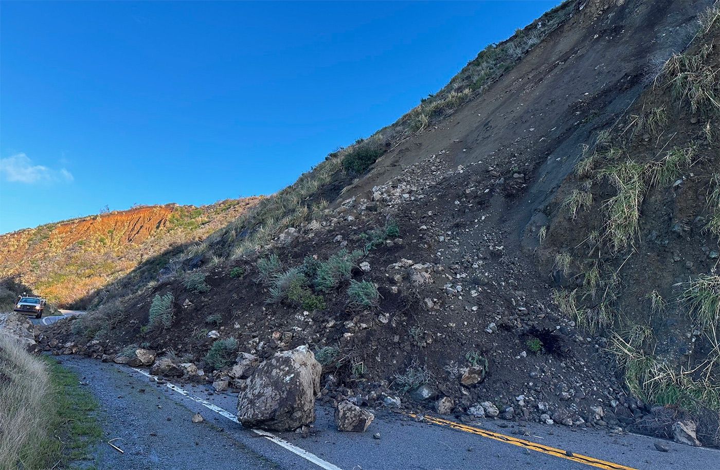 Tuesday Morning Topline Highway 1 In Big Sur Closed Once Again By
