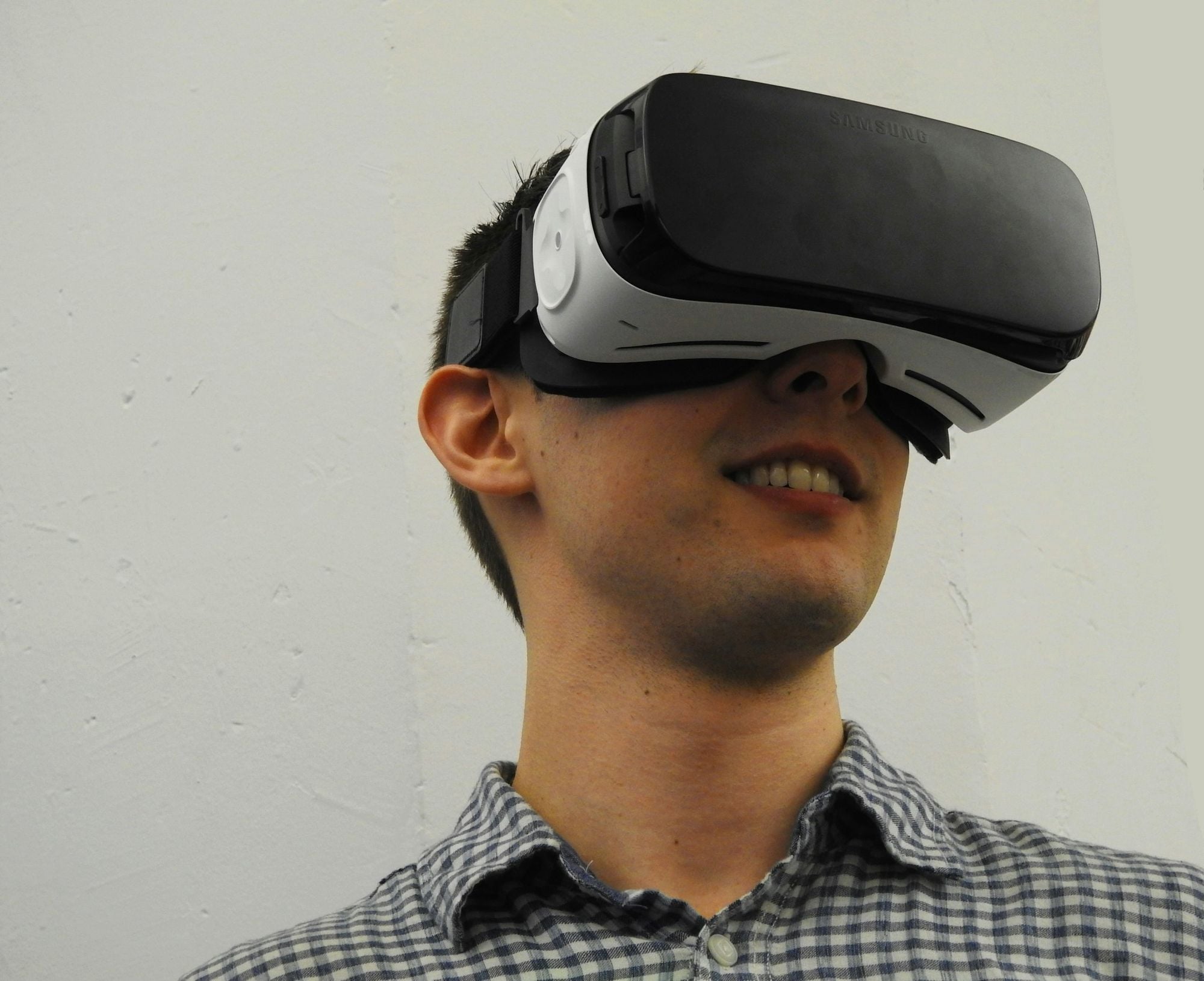 SF Worker Who Bought VR Headsets With City Money Now Accused of Stealing $627K In Workers' Comp