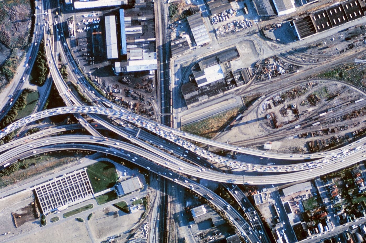 Early Morning Wrong-Way Crash Near MacArthur Maze In Oakland Kills One, Causes Major Traffic Backup