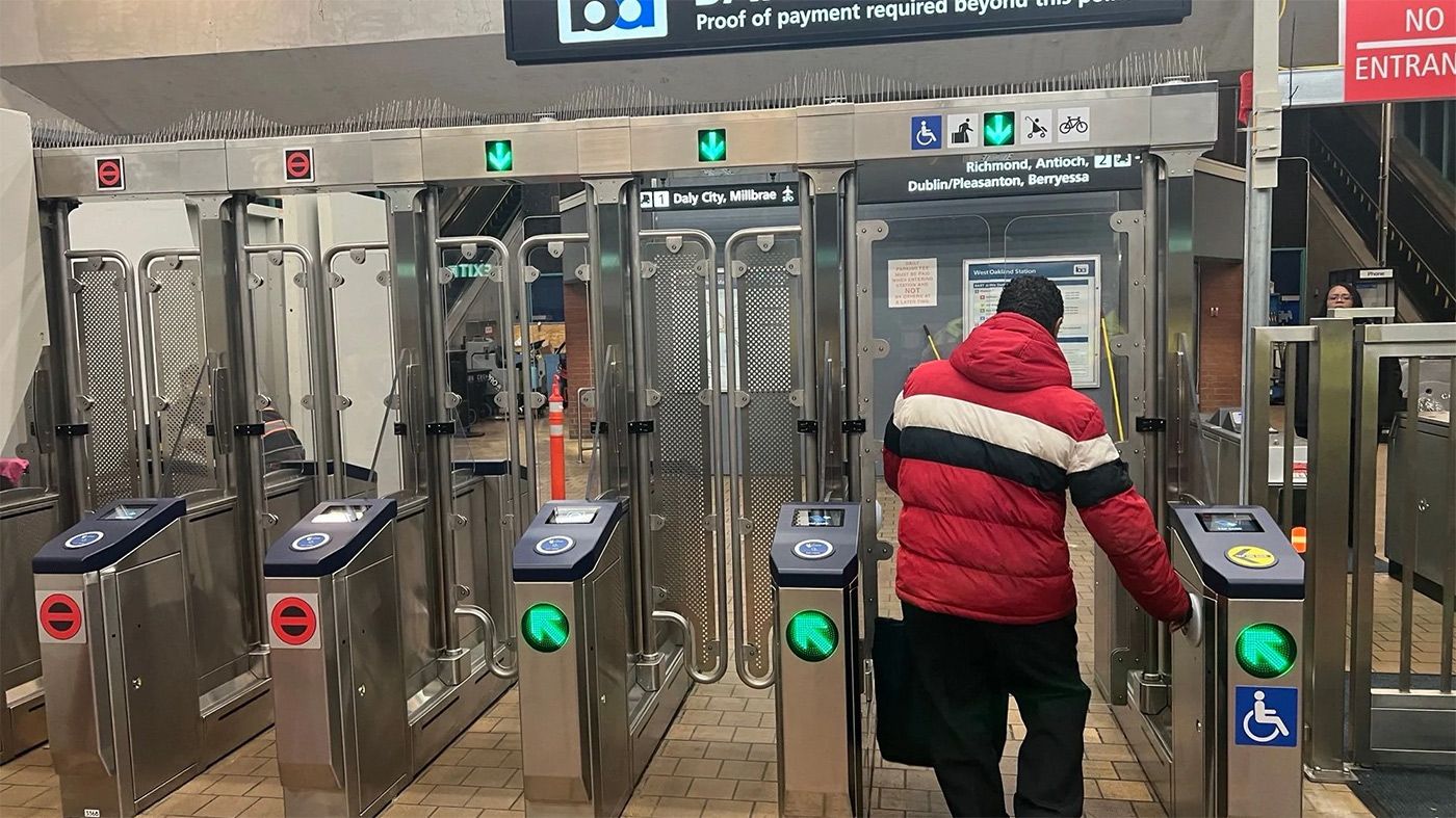 Friday Morning Constitutional: Civic Center Gets Evasion-Proof BART Gates