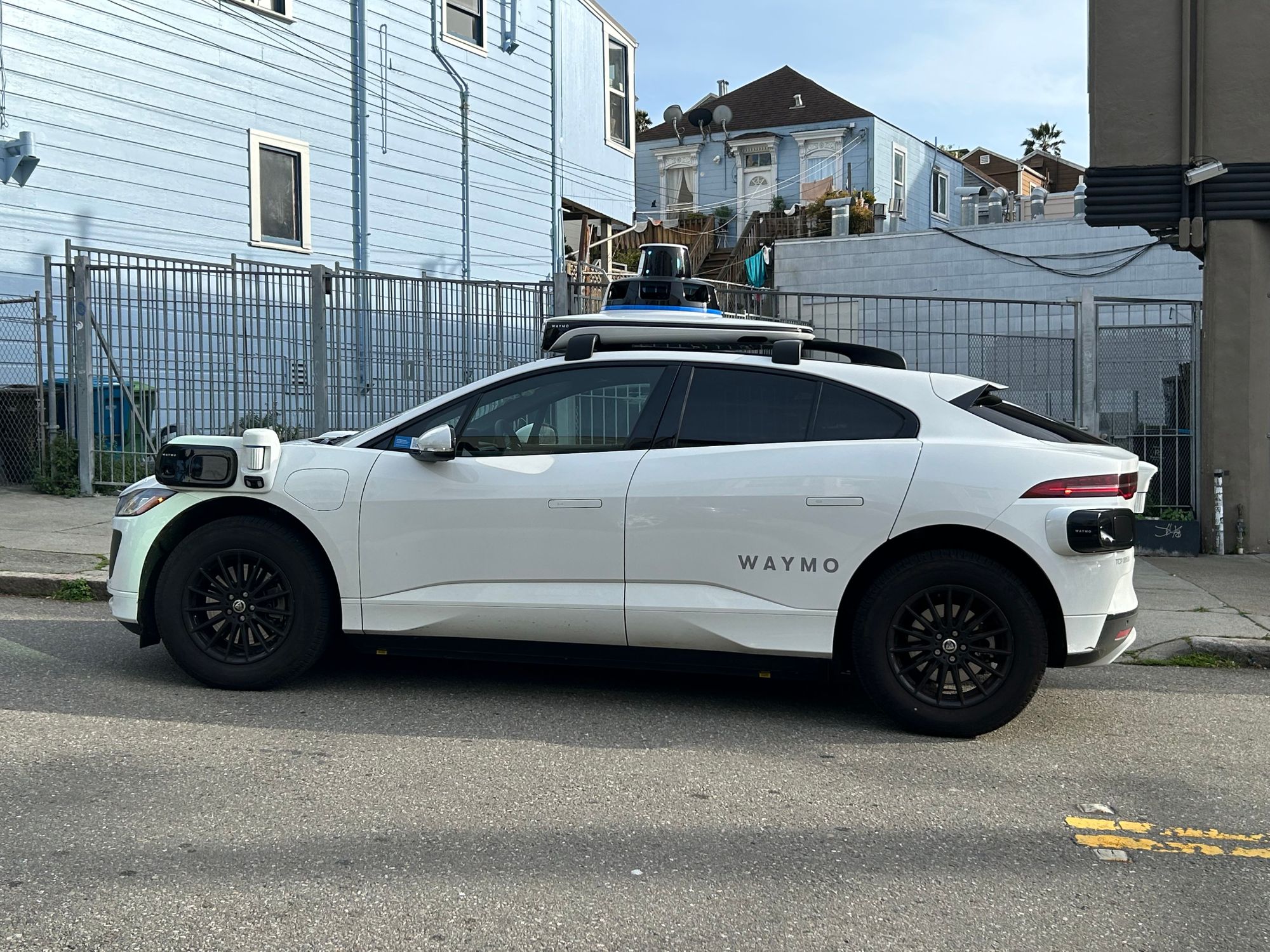 Waymo Spotted Driving in Red Bus Lane, About to Make Illegal Left-Hand Turn