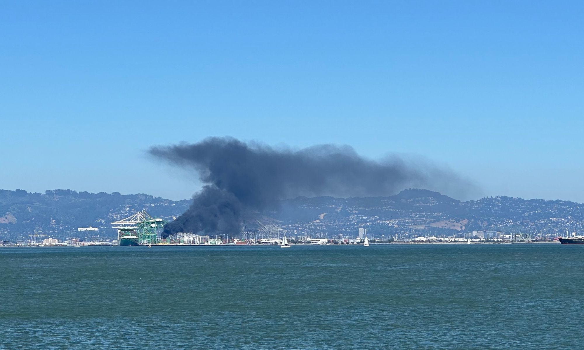 Port of Oakland Lithium Battery Fire Sent Plumes of Black Smoke Over the Bay Sunday