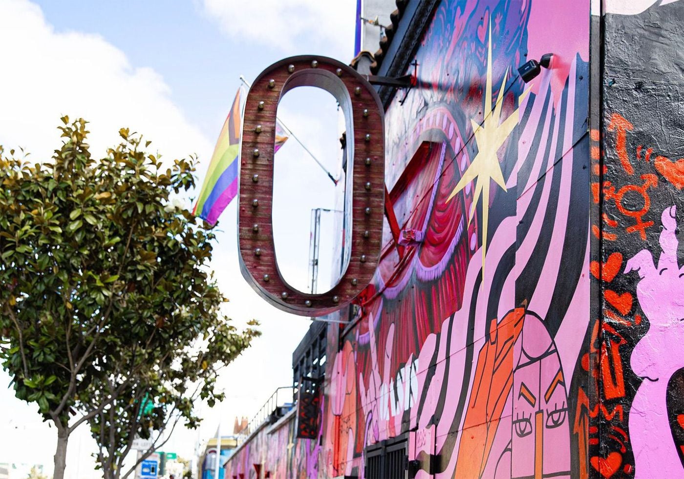Day Around the Bay: SoMa Nightclub Oasis Robbed at Gunpoint