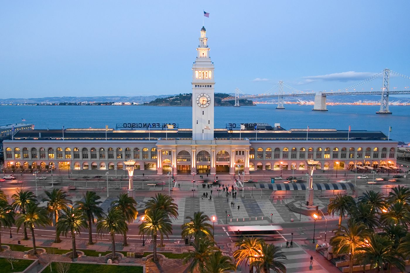 La Cocina Alum Opening New Hot Dog Stand at Ferry Building
