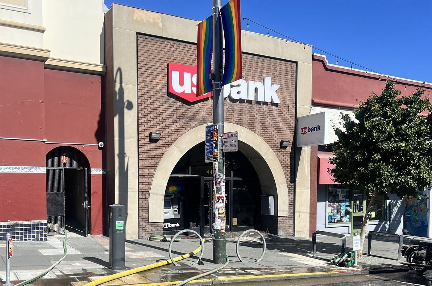 Sunday Links: Fire Breaks Out Next to Castro Theatre