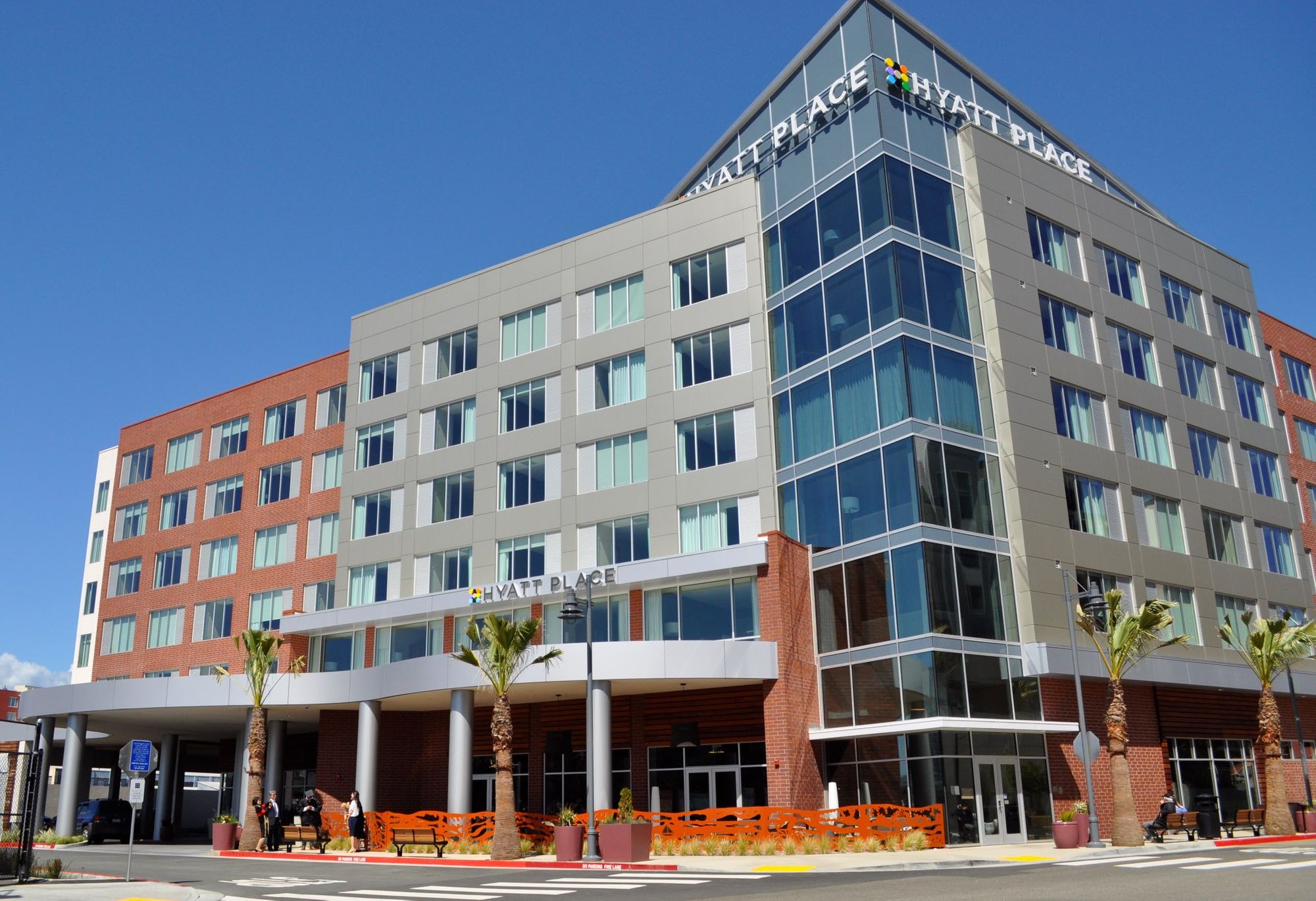 Sunday Links: Major Hotel Workers Strike to Begin