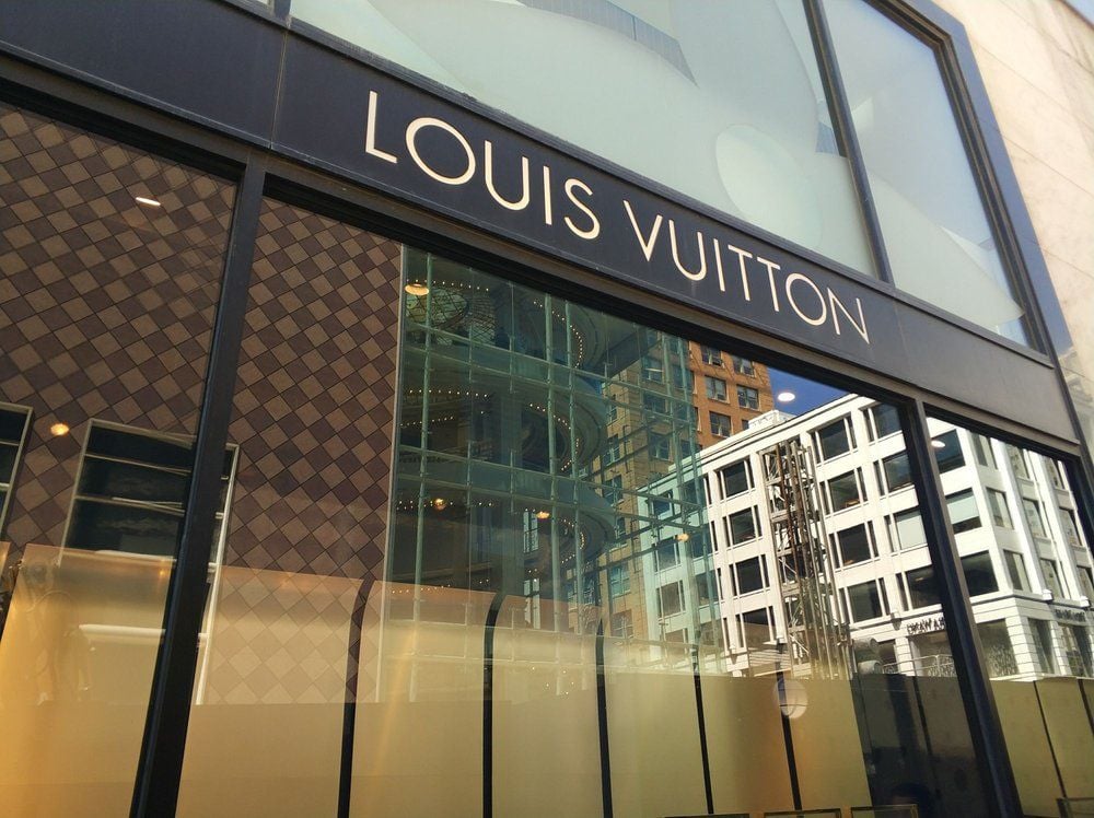 Vehicle Rams Into Union Square Louis Vuitton In Attempted Smash-and-Grab, Thieves Fail to Steal Anything