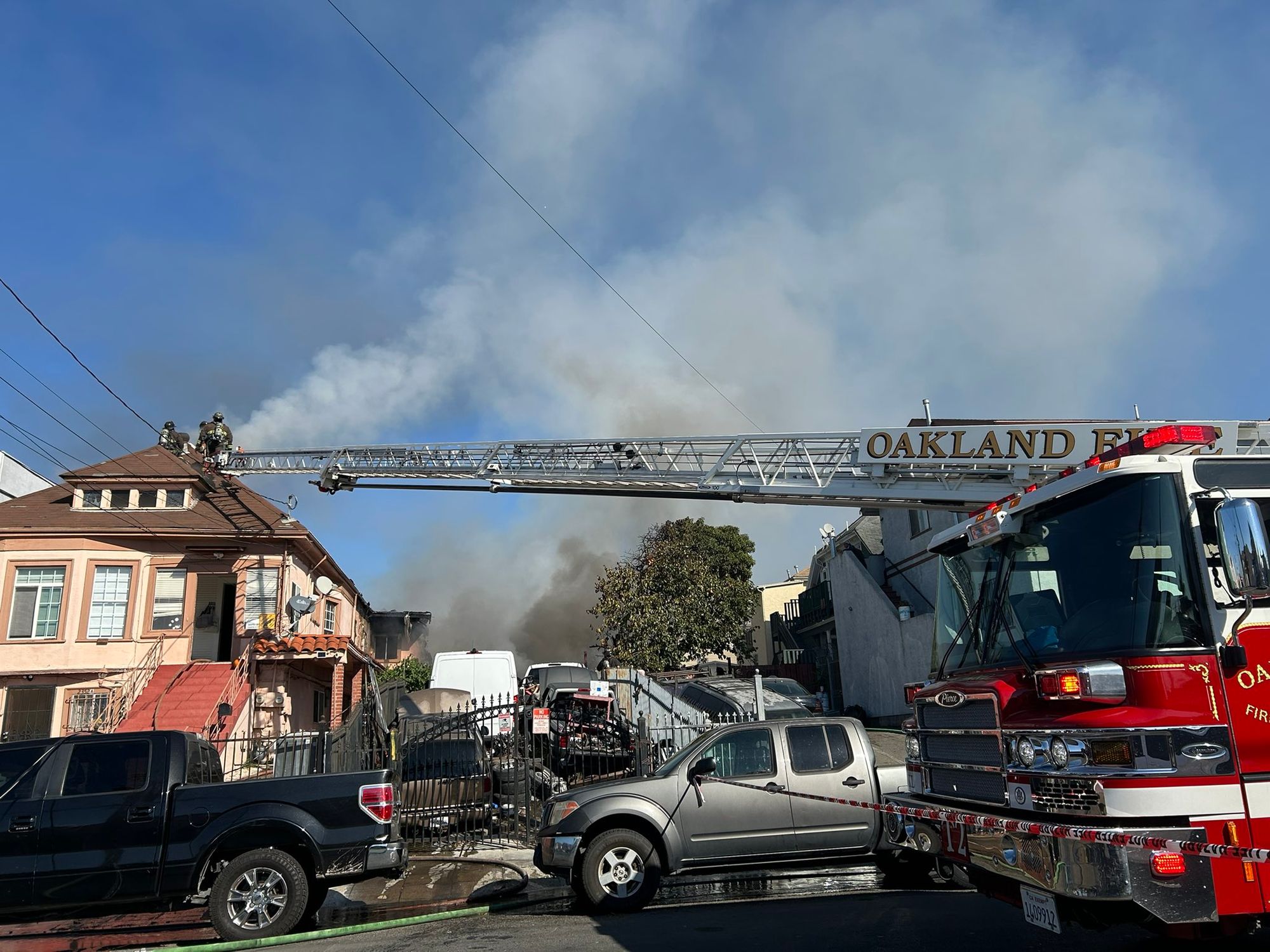 Giant Oakland Apartment Fire Displaces 13, Thick Smoke Was Visible for Miles