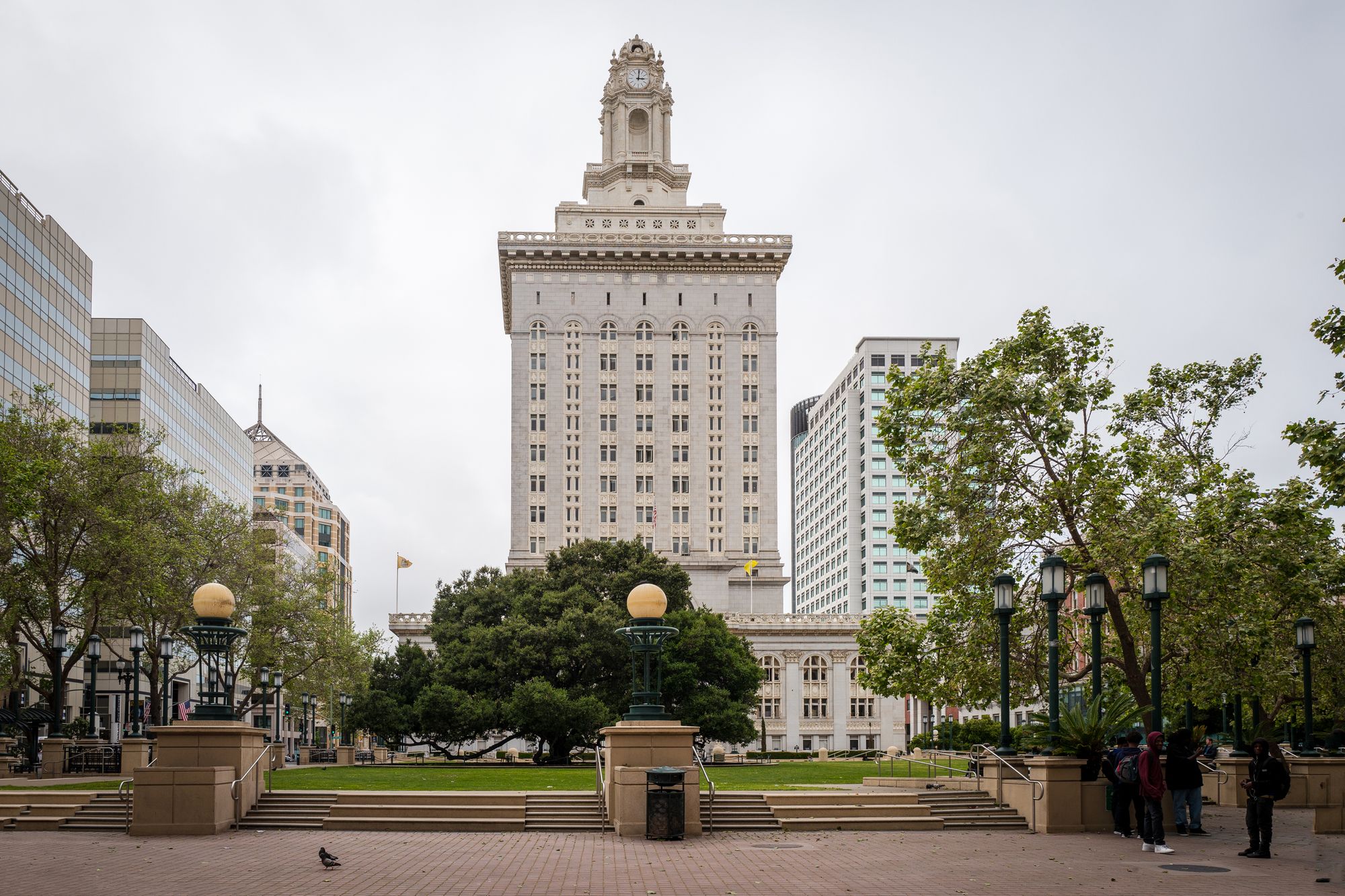 Oakland City Council Weighing Drastic Cuts as $130 Million Deficit Looms