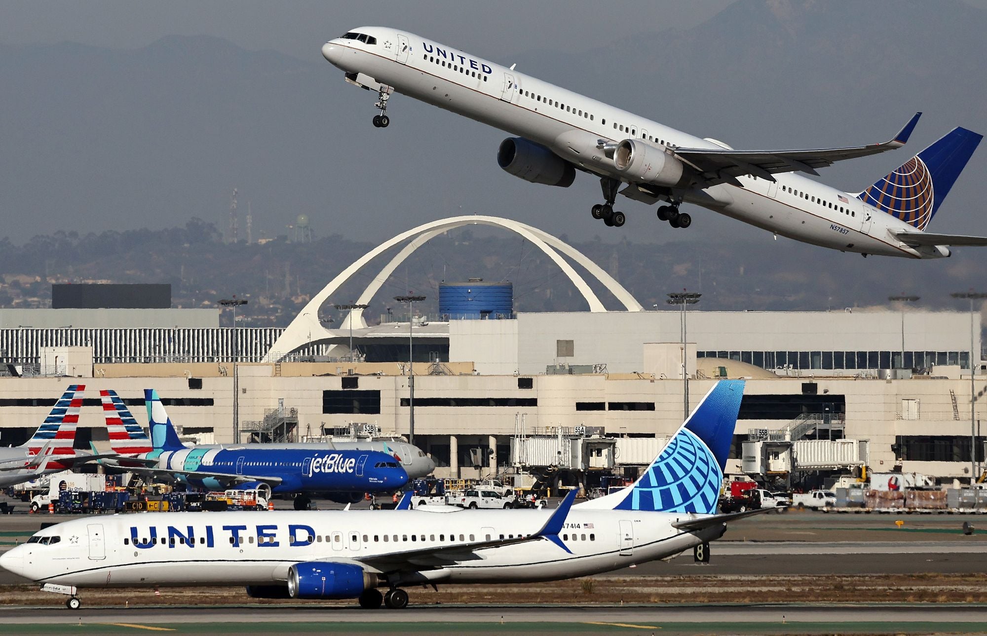 United Airlines Flight Snafu Diverts SFO-Bound Flight From New Zealand to Hawaii