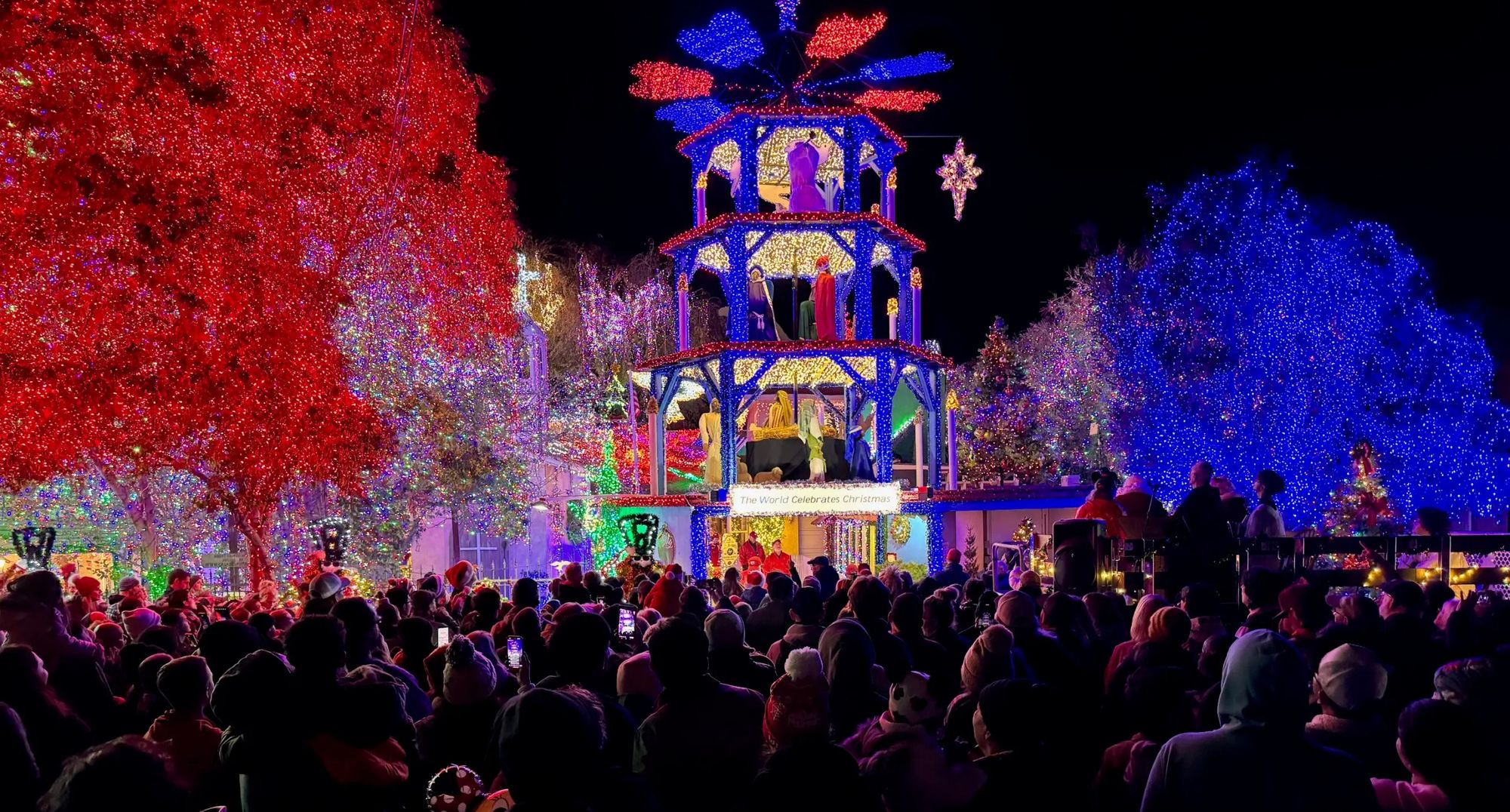 Livermore House to Do Battle on ‘The Great Christmas Light Fight - Is The Great Christmas Light Fight On Tonight