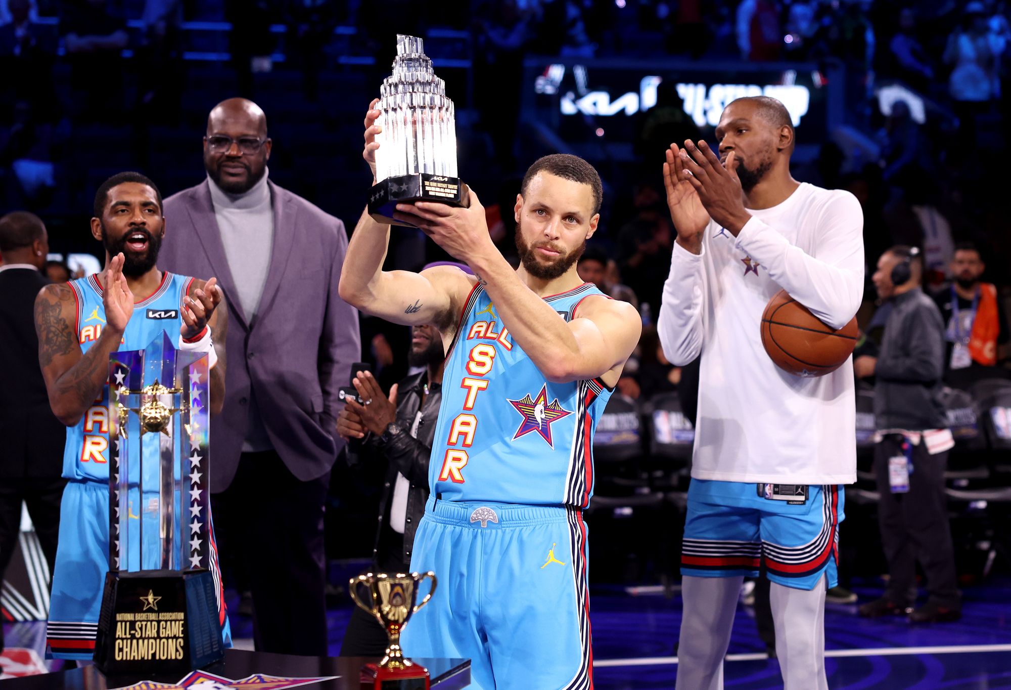 Steph Curry Wins MVP Trophy In Otherwise Extremely Humdrum NBA AllStar
