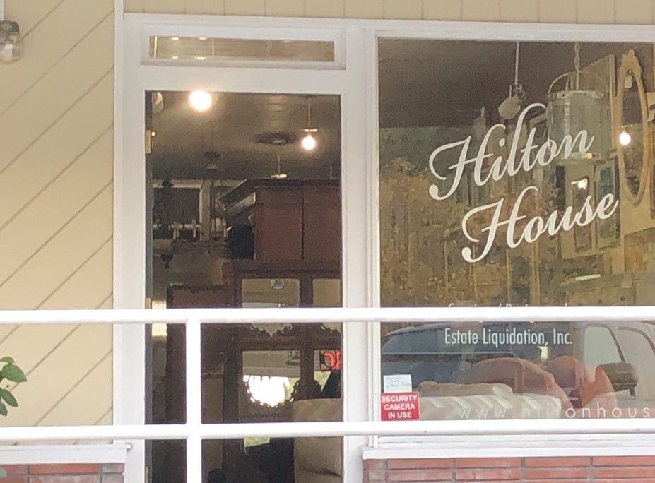 Smash-and-Grabbers Loot Store While Pepper-Spraying Staff and Customers, In Orinda of All Places