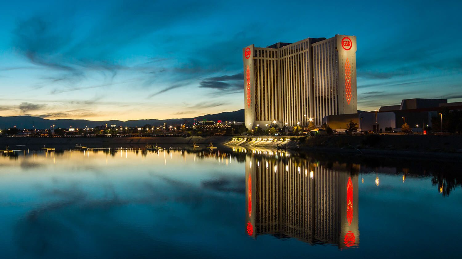 Gunman Shoots Five, Killing Two, Outside Reno's Largest Casino