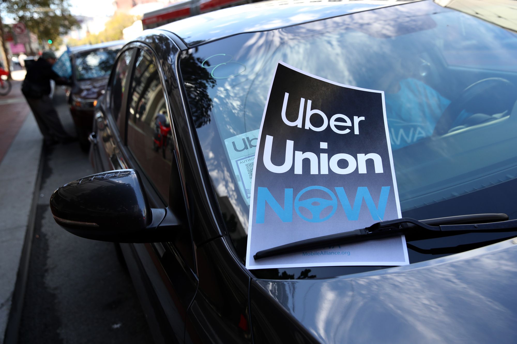 California Uber and Lyft Drivers are Unionizing, and Uber and Lyft are Actually Going to Let Them