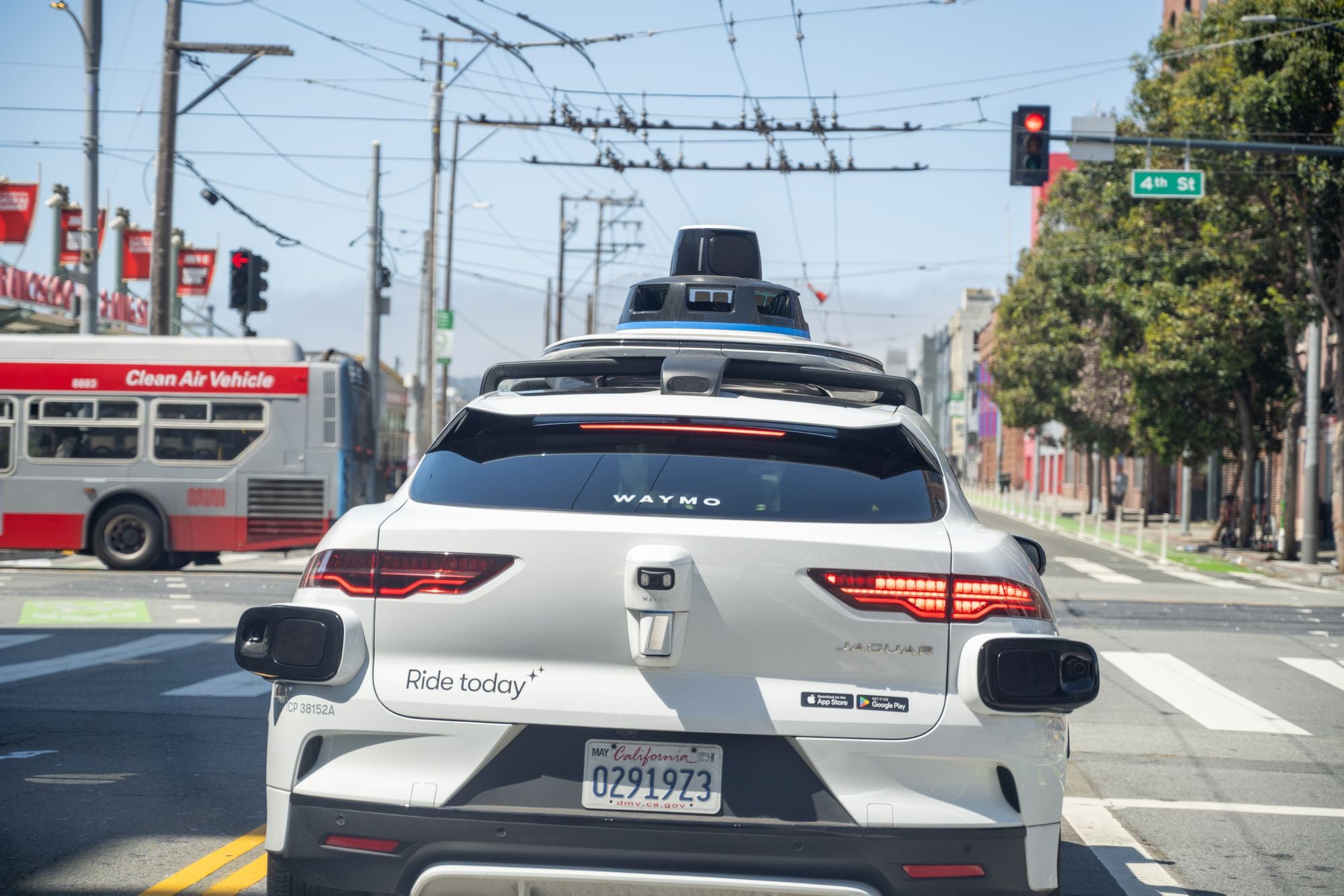 Video: SF Man Climbs on Top of Waymo, Beats It With His Belt, Eventually Smashes Windshield