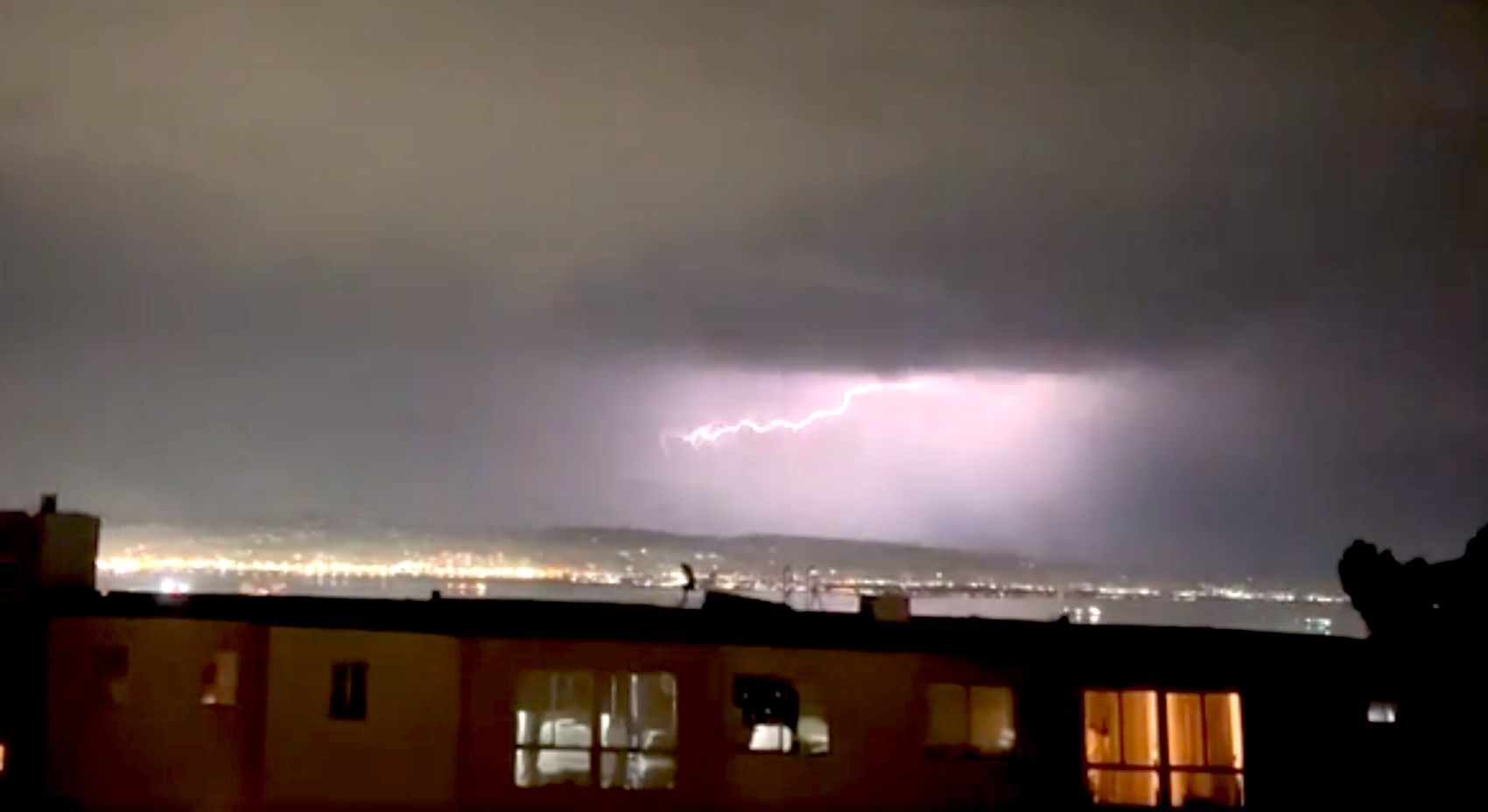 Video: Lightning Strikes Bay Area Hundreds of Times, Also, Rain Expected Monday, Wednesday