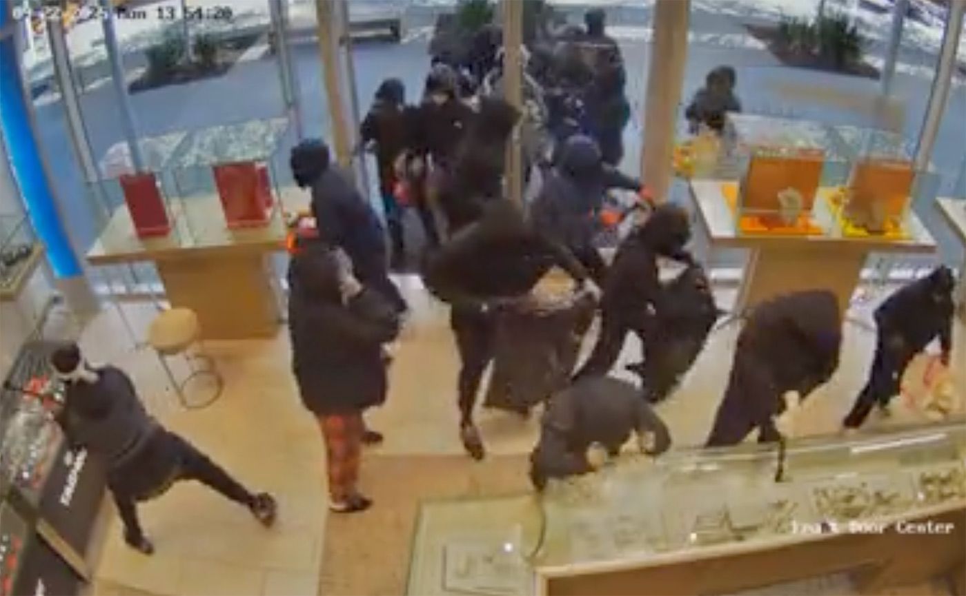 25-Person Mob-Style Robbery of Jewelry Store In San Ramon Part of Larger Pattern