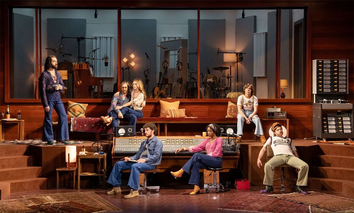 'Stereophonic' Artfully Evokes Rock Legends Holed Up In a Sausalito Recording Studio In 1976