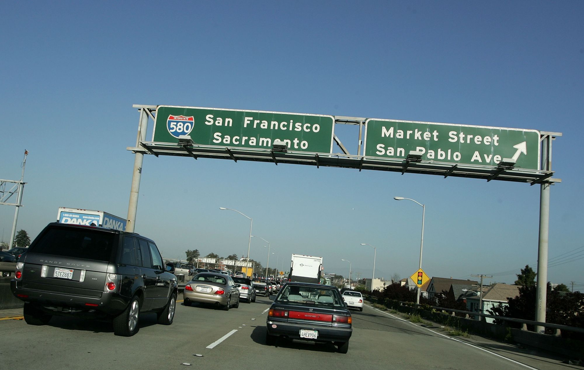 Proposal to Bring Semi Trucks Back to Oakland's I-580 Rigs Controversy Across East Bay