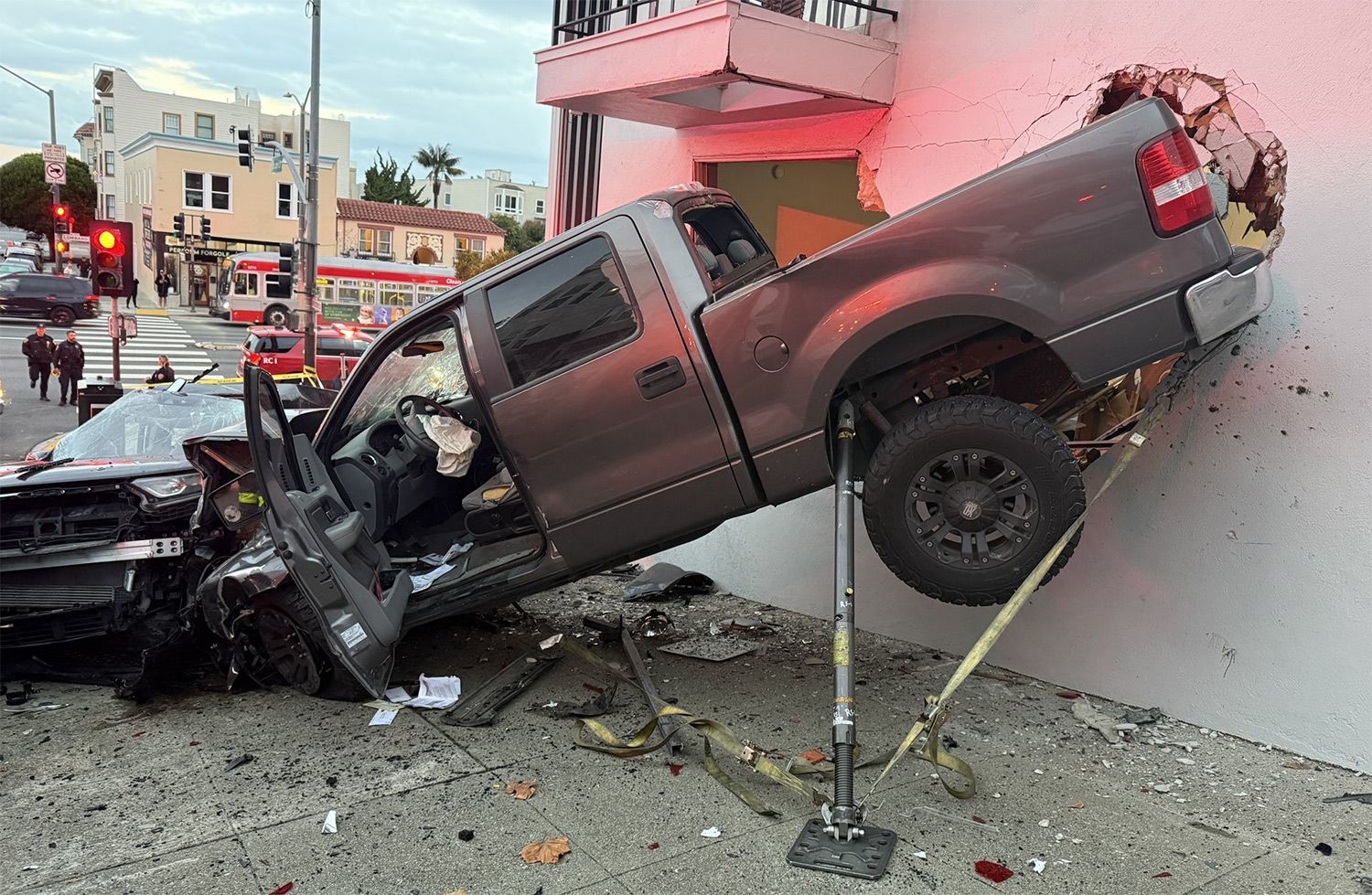 Two Injured In High-Speed Crash on Lombard Street In the Marina