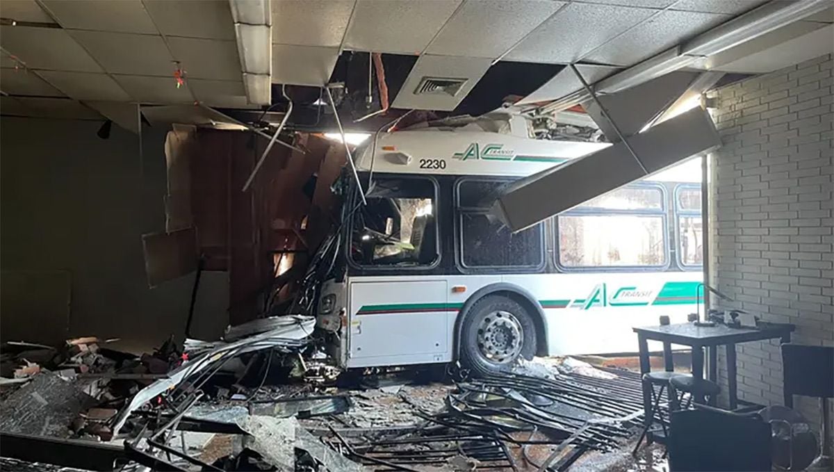 AC Transit Bus Crashes Into Oakland Building, Injuring 11