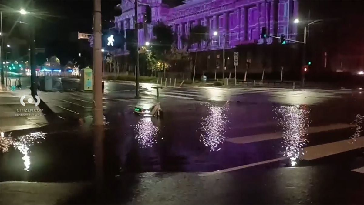 Xmas Links: Flood Warnings Issued Across the Bay