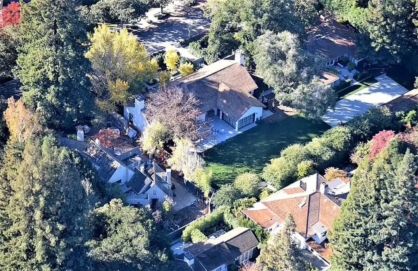 Palo Alto City Council to Take Up Legislation to Clamp Down on Billionaire Compounds