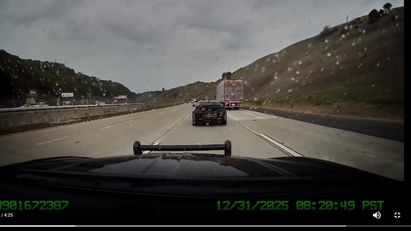 Highway Patrol Foiled by 100-MPH Speeding Camaro With Disappearing License Plates
