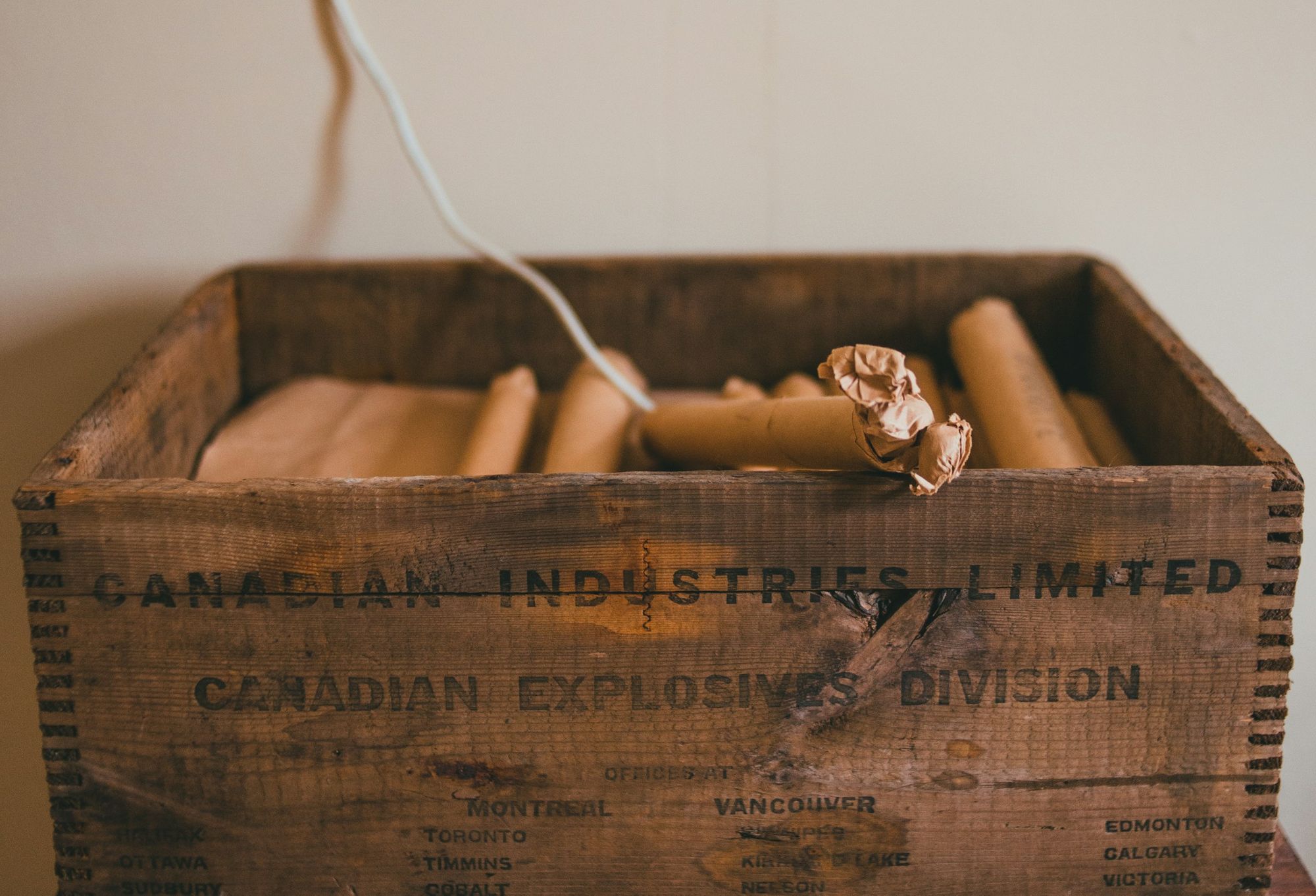 Oakland Police Raid Suspected Gambling Den, Find Gambling, But Also Lots of Dynamite