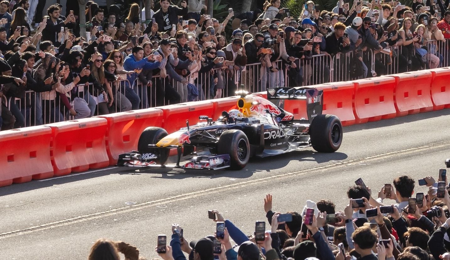 F1 Race Attracts 50,000 to Marina, Causing Property Damage and Public Urination Complaints