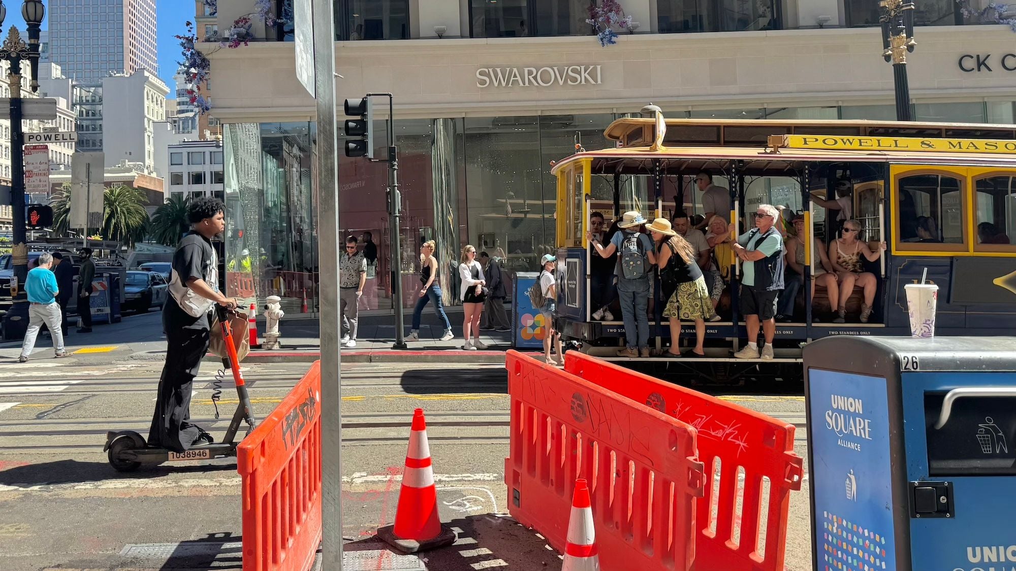 Sunday Links: Trump's Threats to Send ICE to Airports Leads to TSA Agents Quitting, Long Lines