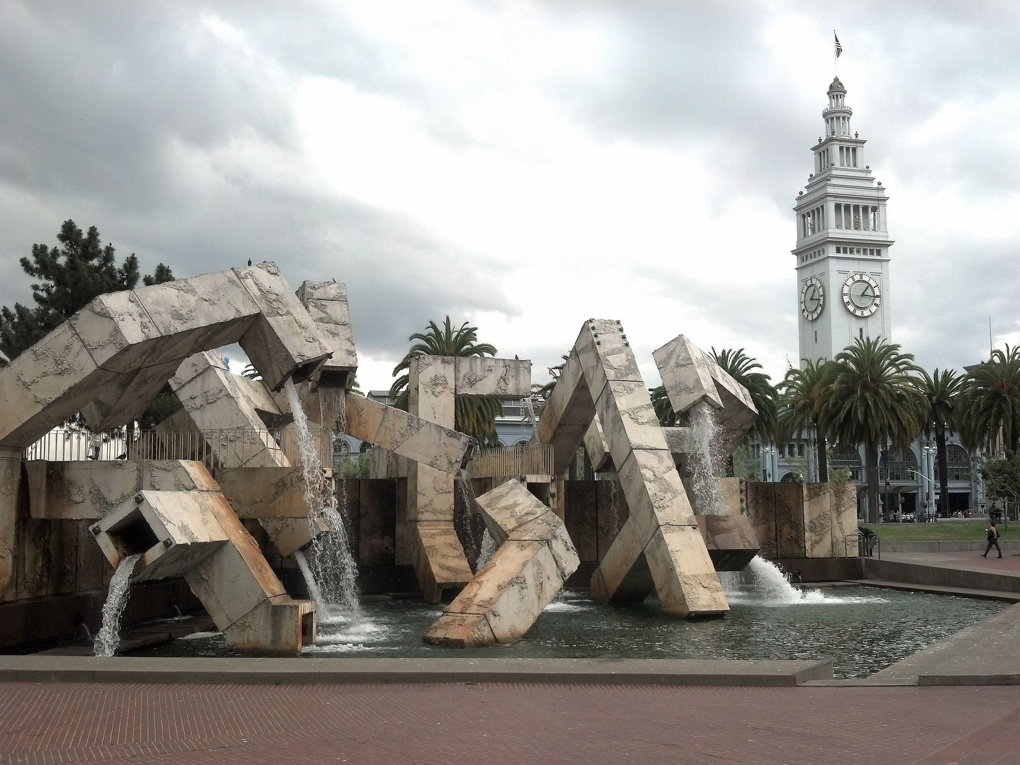 Humpday Headlines: Vaillancourt Fountain to Stay Put At Least Another Month