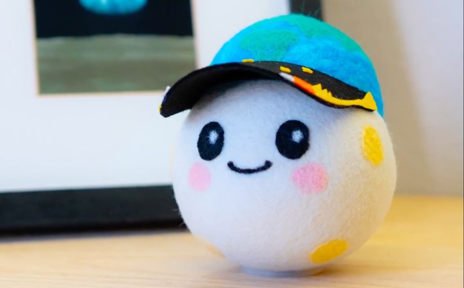 sfist.com - Leanne Maxwell - Mountain View Second Grader Designs Artemis Crew's 'Rise' Mascot, Beating 2,600 Others