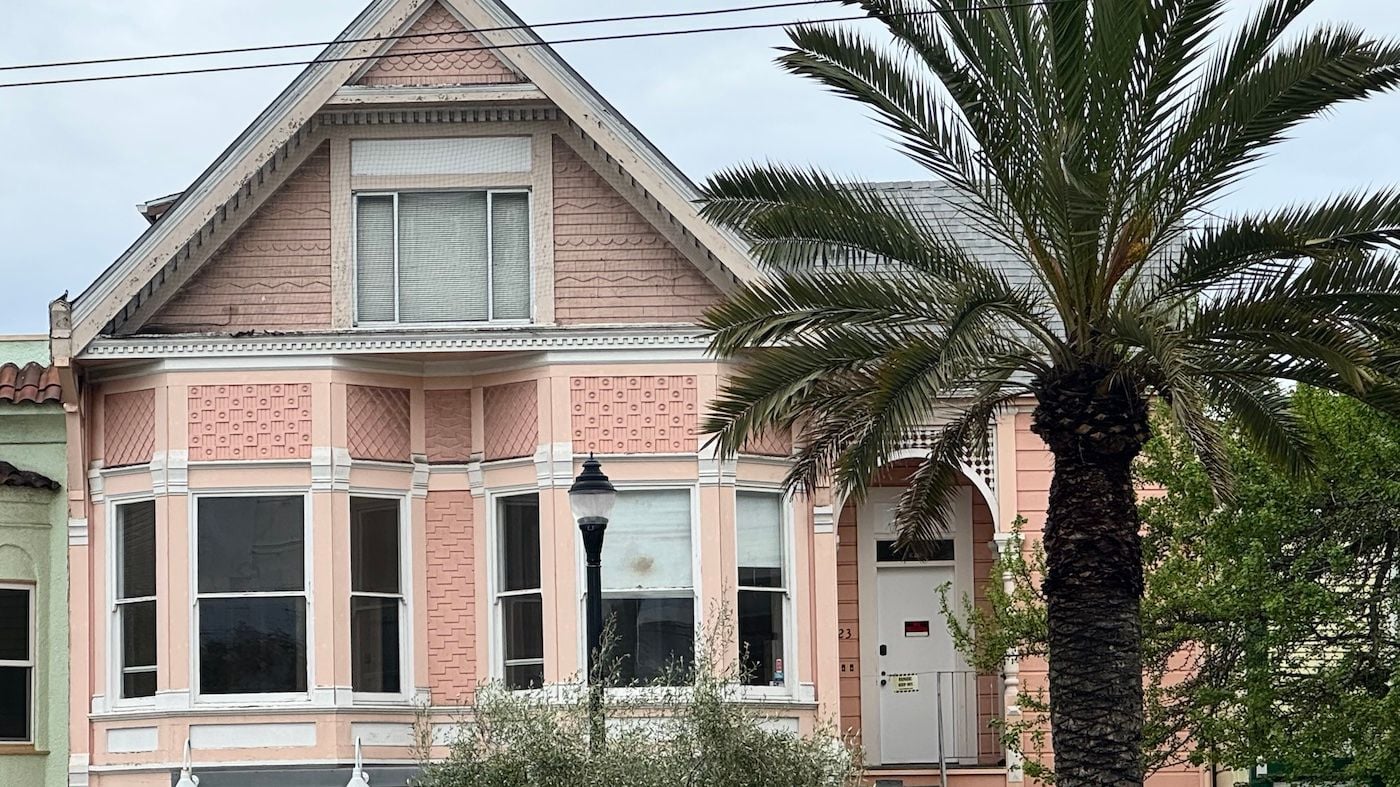 Saturday Links: Man Suspected of Killing Laney College Coach Ruled Incompetent to Stand Trial