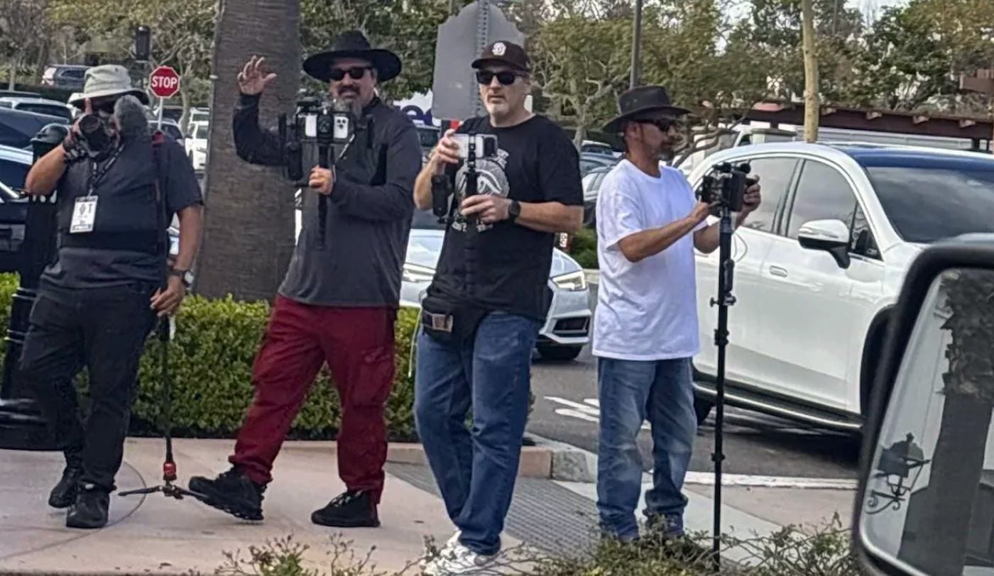 Right-Wingers Accused of Inciting Fights, Pepper Spraying Silicon Valley Shoppers For YouTube Views