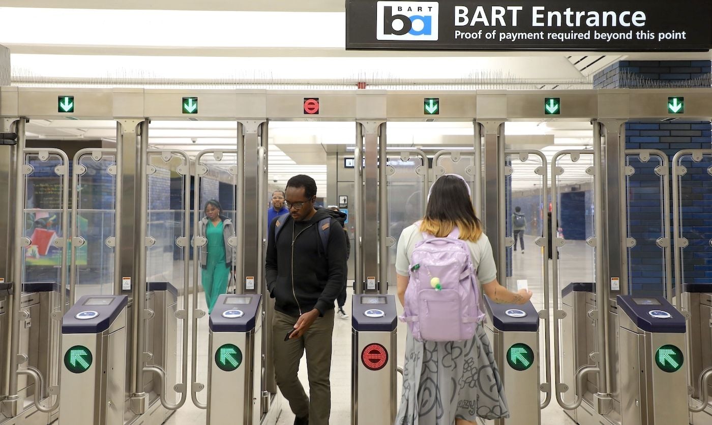 BART Tests New Fare Gates That Close Behind Riders Even More Quickly