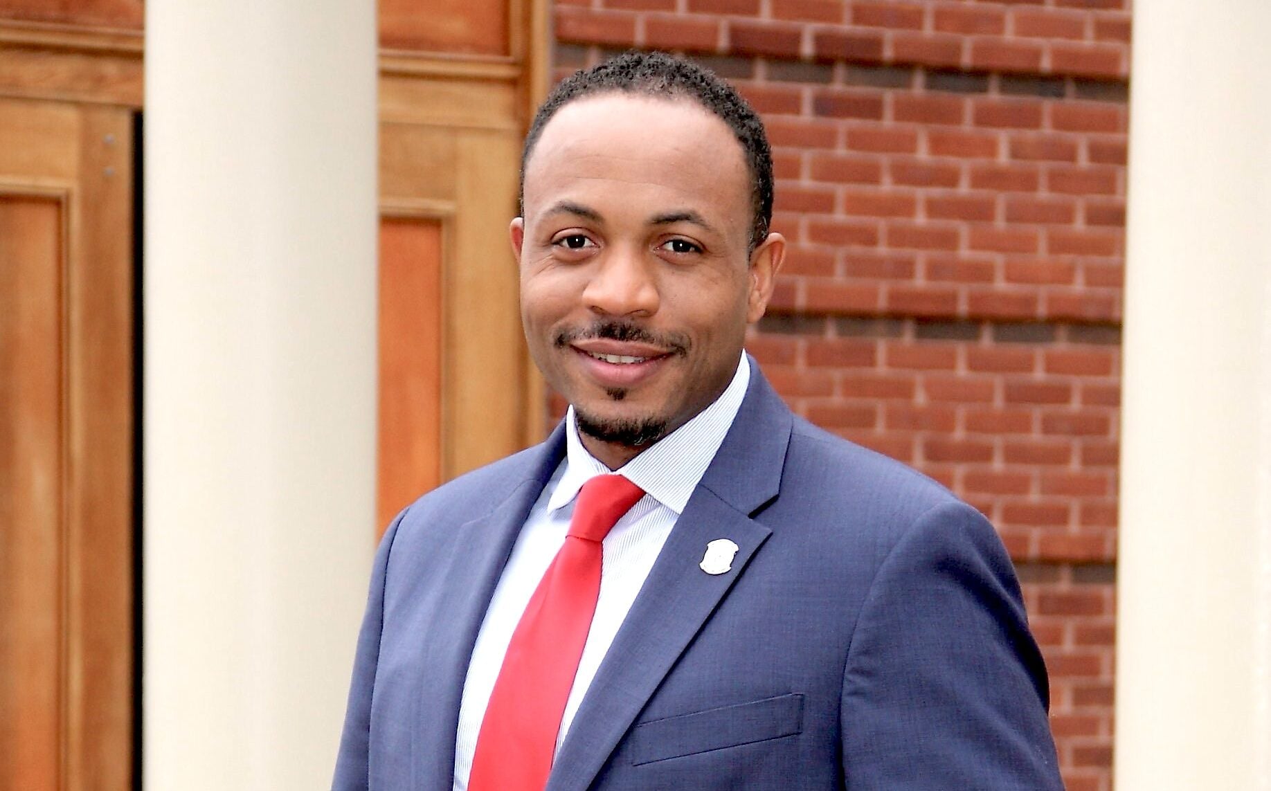 Top Oakland Official Resigns Over Inappropriate Texts About Female Staff Members