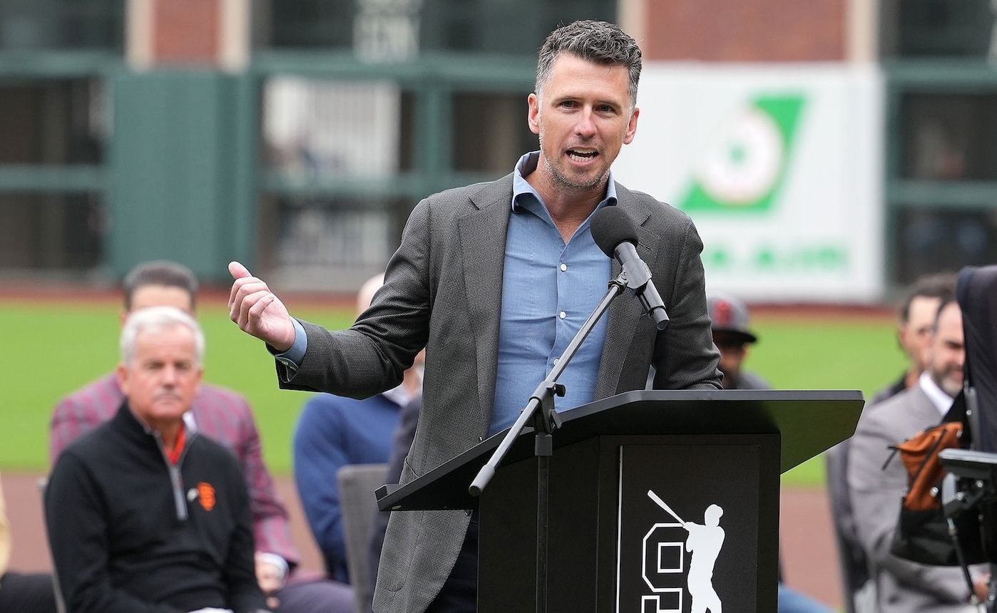 Hot Mic Catches KNBR Producer Saying SF Giants’ Buster Posey 'Sucks' After Live Radio Interview