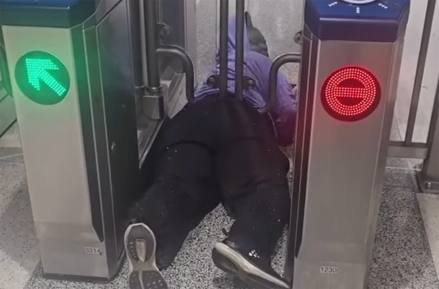 Viral Video Shows Woman Stuck Under BART Entry Gates