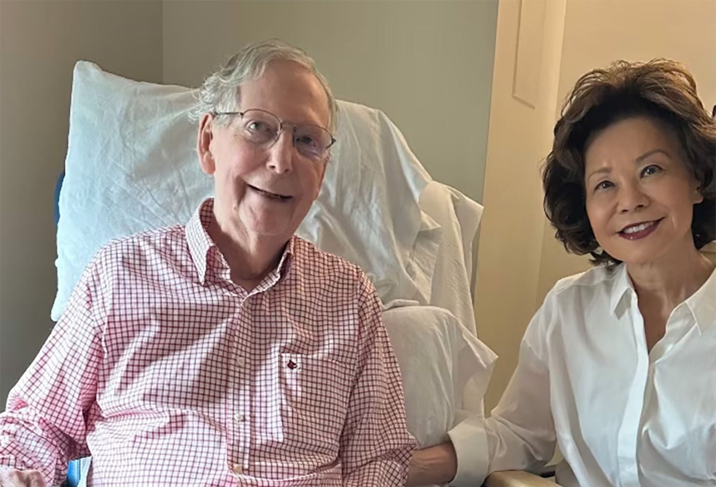 Senator Mitch McConnell Shares Details About His Health, Says He Had 'Mild Pneumonia'
