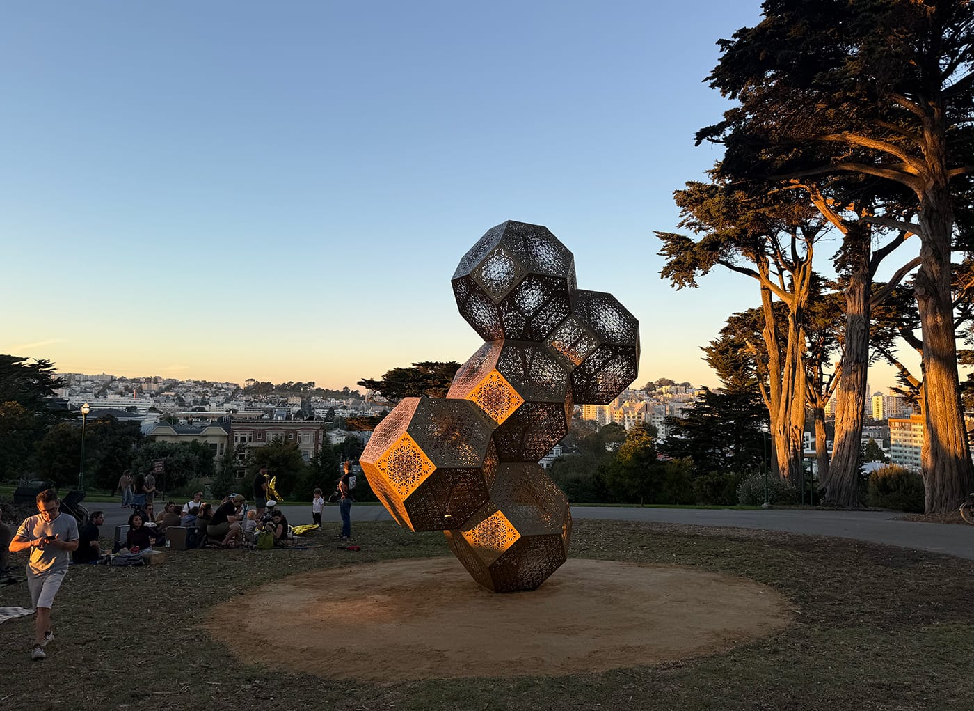 Day Around the Bay: New Sculpture Arrives In Alamo Square